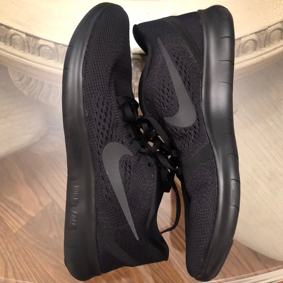 Nike Shoes - Women’s NIKE FREE RN